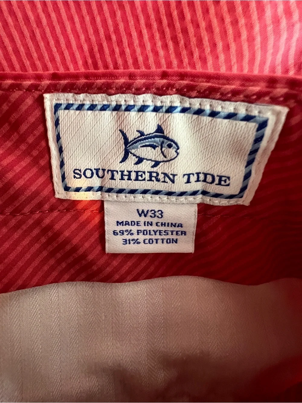 Southern Tide Shorts with Front Pockets Back Button Pockets 9” Inseam